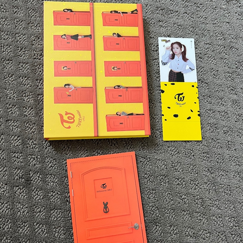 Twice Twicecoaster Lane 2 Album and Extras